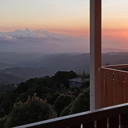De La Sierra Lägenhet Munduk Exteriör bild